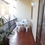 Gran Via Guest House image 13
